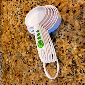 Curious Chef (Kid's Measuring Cups)